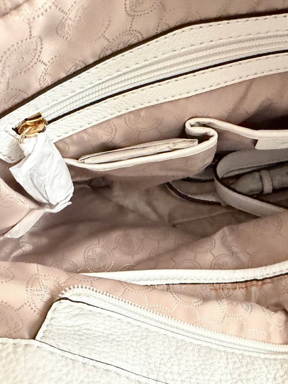 White Michael Kors pebbled leather tote with detachable cross-body strap - Picture 7 of 10